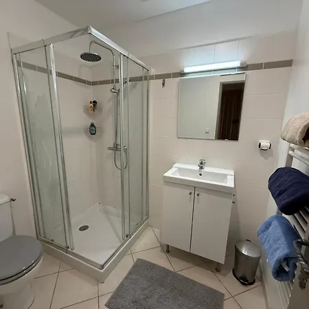 Vakantievilla 'le Chene', 8 Pers, Prive Zwembad فيلة