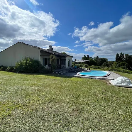 Vakantievilla 'le Chene', 8 Pers, Prive Zwembad فيلة *